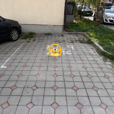 N & G Apartments Rîşnov Exteriör bild